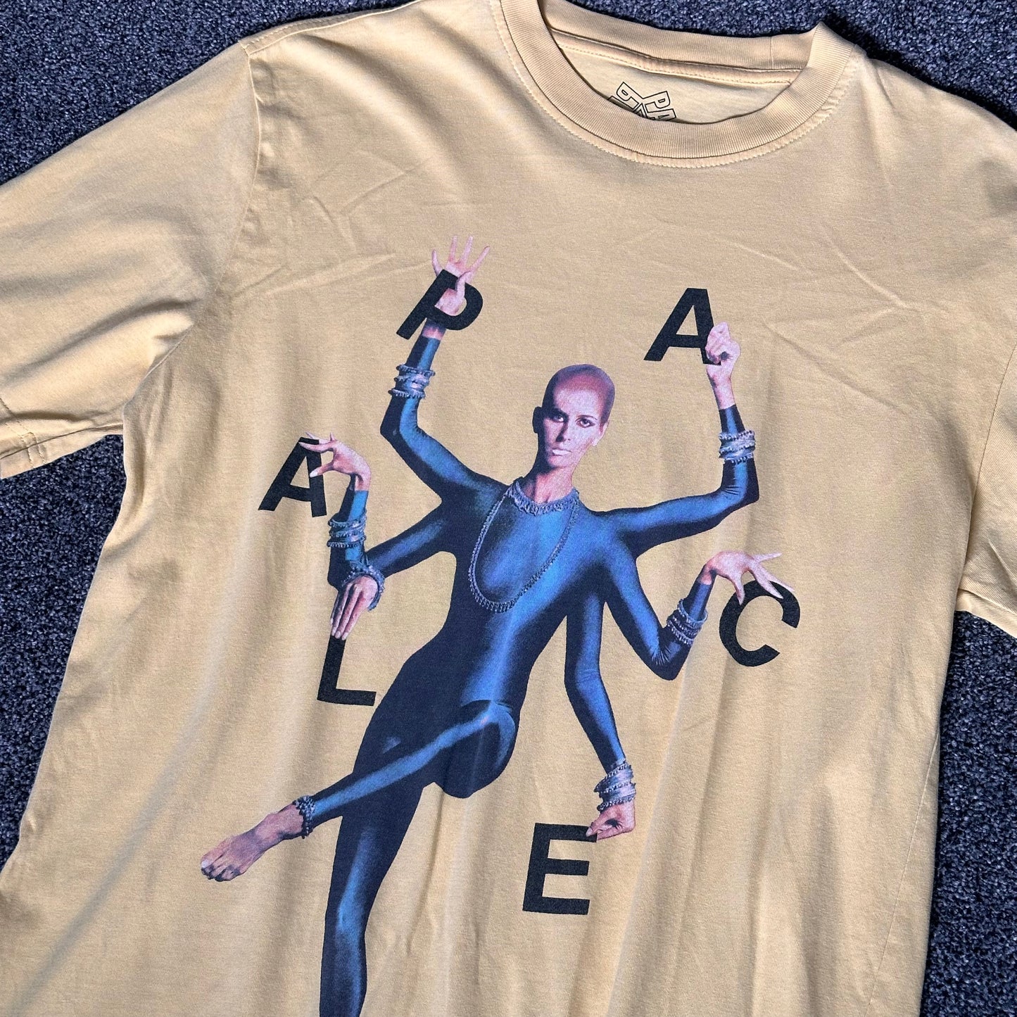 Palace Handy T-shirt