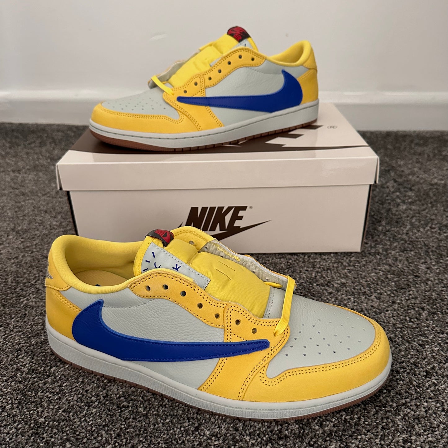 Jordan 1 Retro Low OG SP Travis Scott Canary